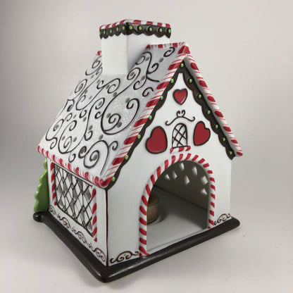 P9952 - Gingerbread house